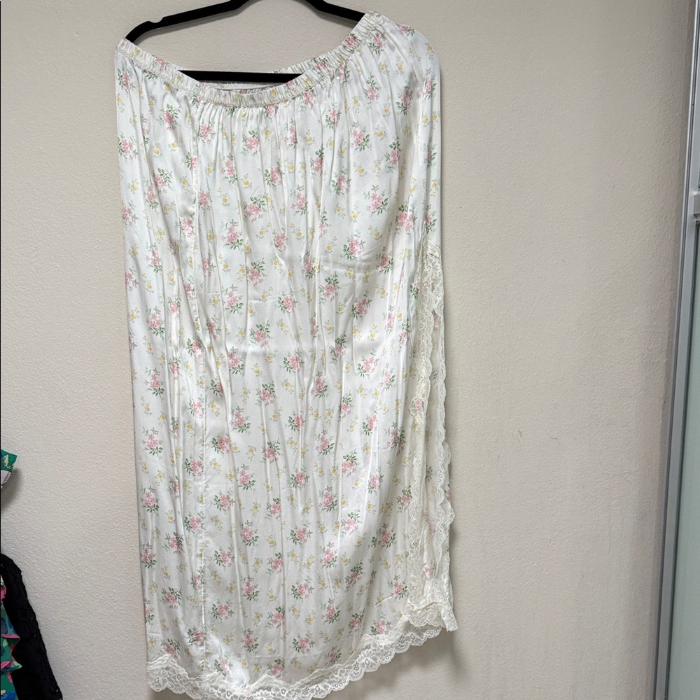 Aerie Floral Skirt Set - Cream and Pink - Picture 2 of 5